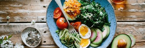 healthy snack bowl salad boiled eggs tomatoes avocado